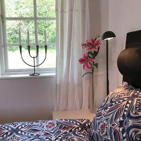 فيلا Lilla Huset Med Stor Traedgardstomt Naera Golf Och Hav تروسا المظهر الخارجي الصورة
