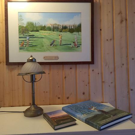 فيلا Lilla Huset Med Stor Traedgardstomt Naera Golf Och Hav تروسا المظهر الخارجي الصورة