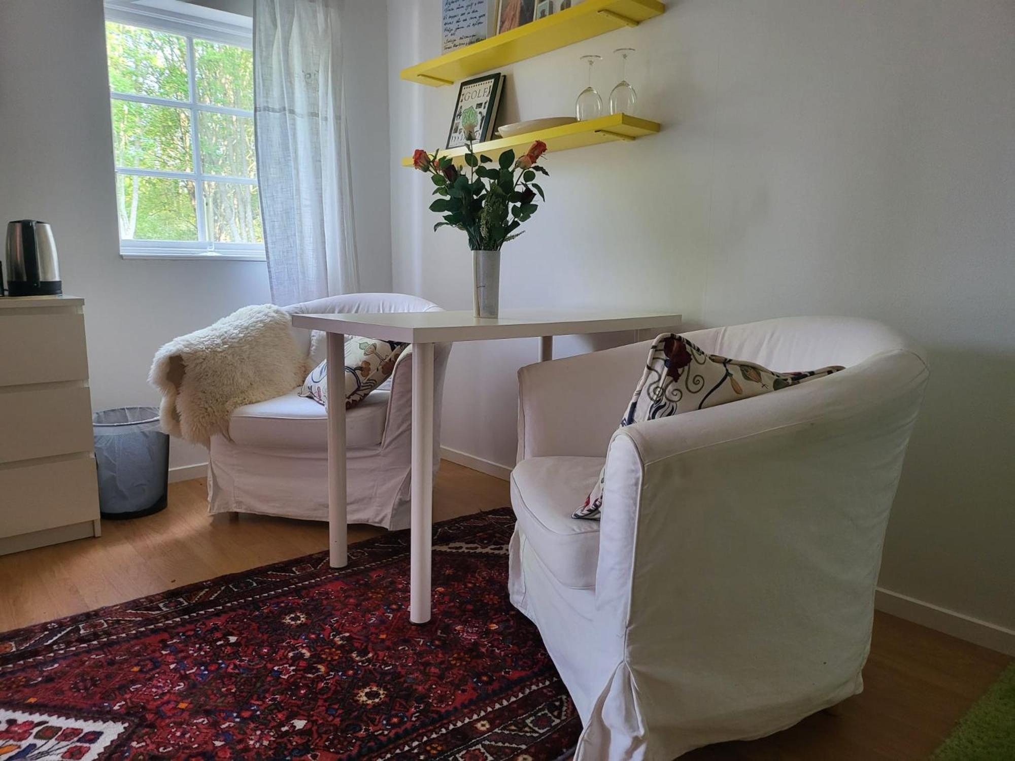 فيلا Lilla Huset Med Stor Traedgardstomt Naera Golf Och Hav تروسا المظهر الخارجي الصورة