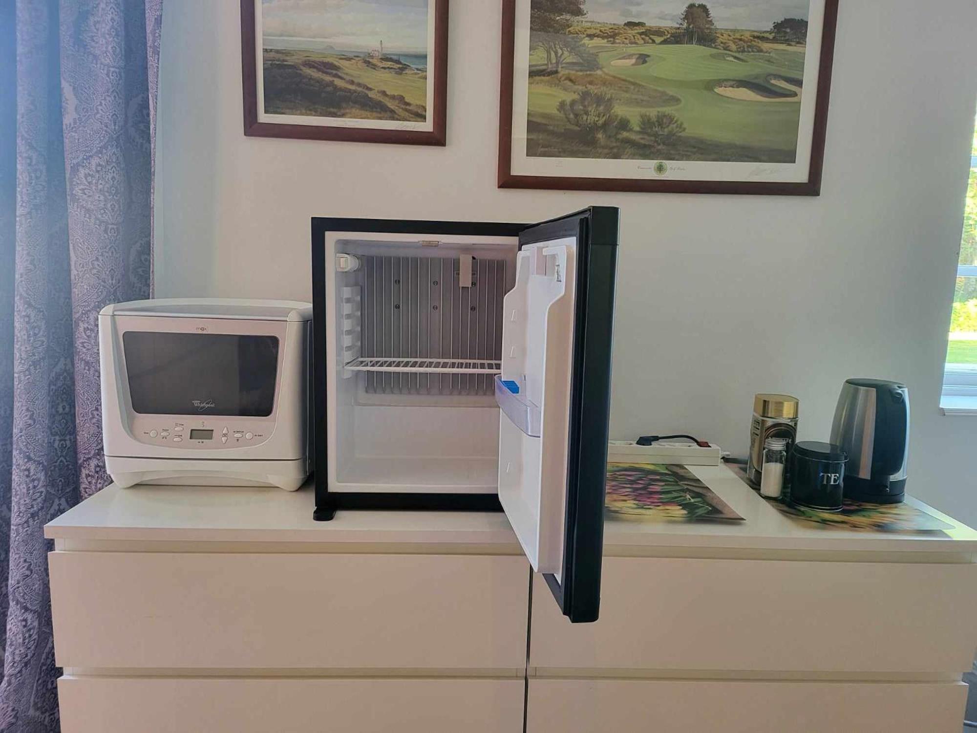 فيلا Lilla Huset Med Stor Traedgardstomt Naera Golf Och Hav تروسا المظهر الخارجي الصورة