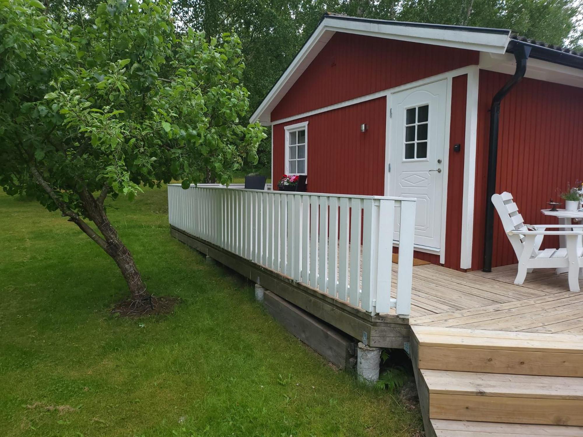 فيلا Lilla Huset Med Stor Traedgardstomt Naera Golf Och Hav تروسا المظهر الخارجي الصورة